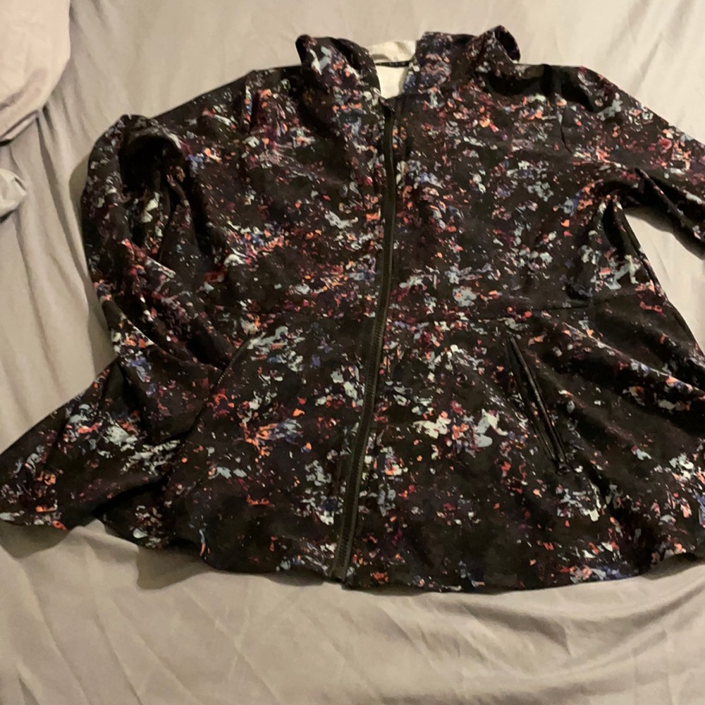 Gorgeous peplum workout jacket from Livi